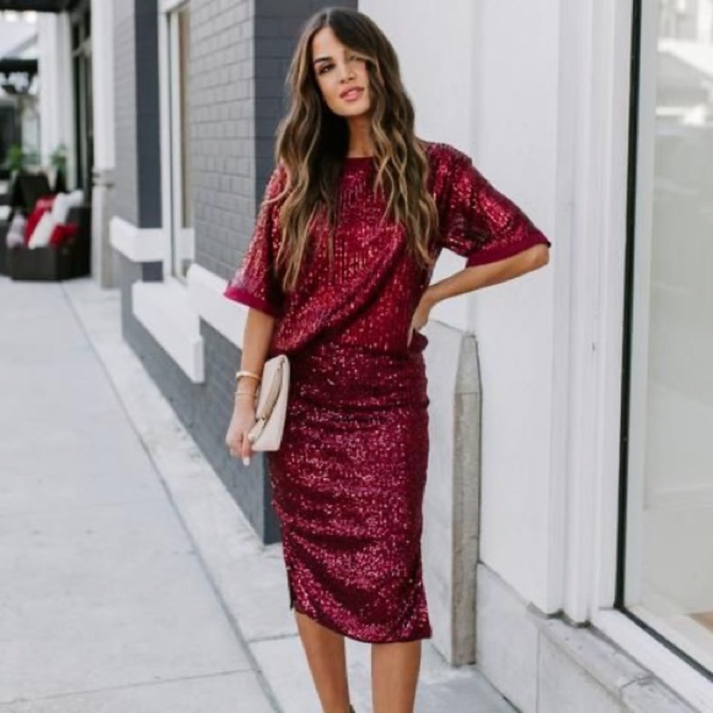 Vici NWOT Red Sequined Top & Skirt Set Medium